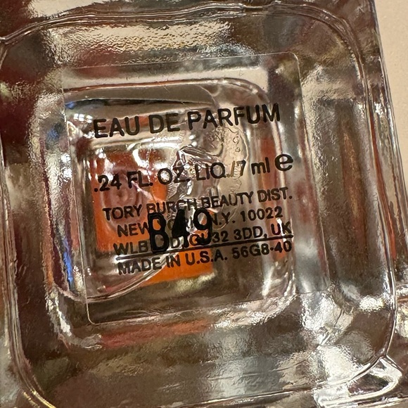 Tory Burch Perfume Travel Size Bottle - 0.24 fl oz - Picture 3 of 4